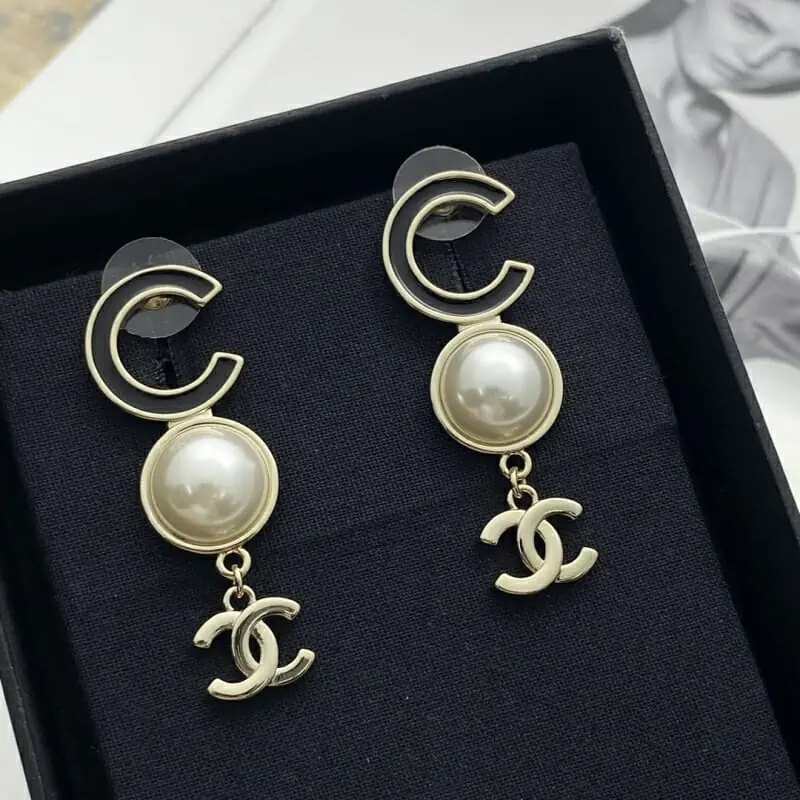 chanel boucles doreilles pour femme s_12621253